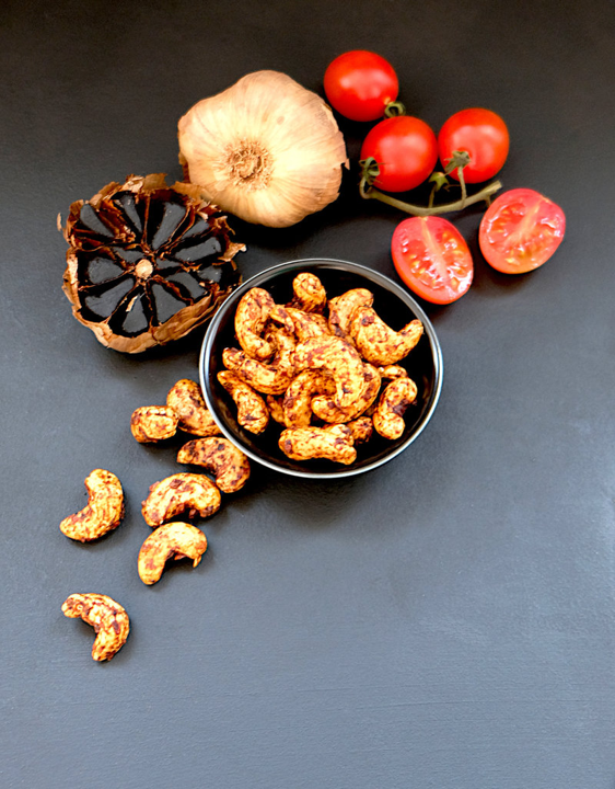 NuZz - Bio-Cashews Tomate - Schwarzer Knoblauch